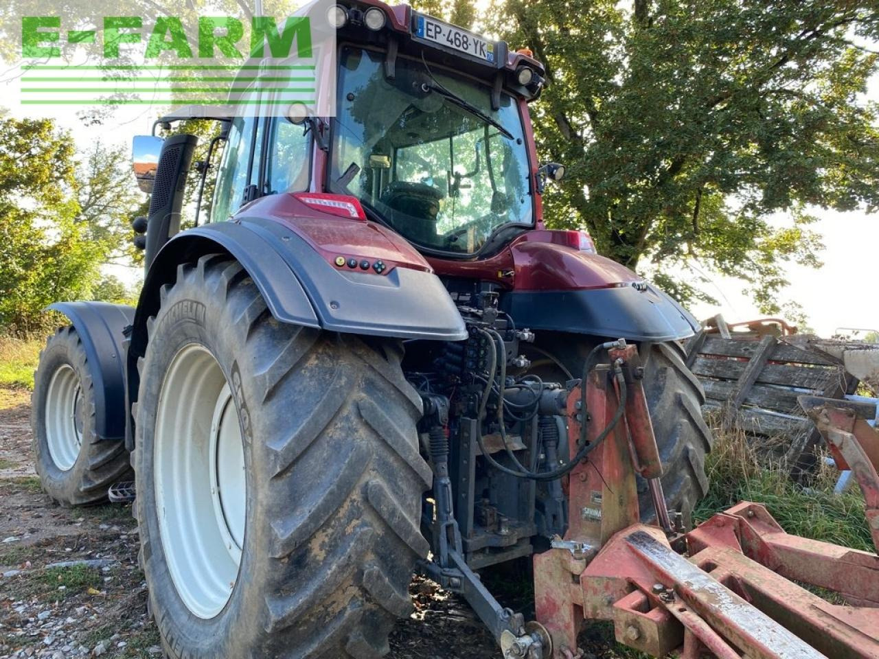 Valtra t 214 direct Direct - جرار: صورة 3 Valtra t 214 direct Direct - جرار: صورة 3