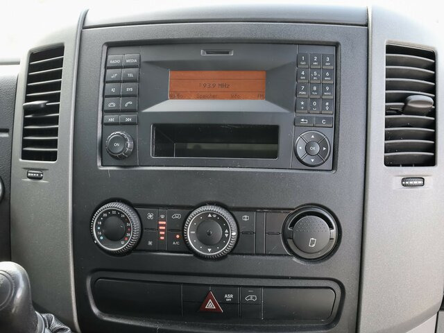 MERCEDES-BENZ Sprinter 316CDI DOKA,Allrad,AHK,Standhzg. - شاحنة مغلقة بستائر جانبية, الشاحنات الصغيرة كابينة مزدوجة: صورة 5 MERCEDES-BENZ Sprinter 316CDI DOKA,Allrad,AHK,Standhzg. - شاحنة مغلقة بستائر جانبية, الشاحنات الصغيرة كابينة مزدوجة: صورة 5
