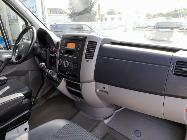 MERCEDES-BENZ Sprinter 316CDI DOKA,Allrad,AHK,Standhzg. - شاحنة مغلقة بستائر جانبية, الشاحنات الصغيرة كابينة مزدوجة: صورة 3 MERCEDES-BENZ Sprinter 316CDI DOKA,Allrad,AHK,Standhzg. - شاحنة مغلقة بستائر جانبية, الشاحنات الصغيرة كابينة مزدوجة: صورة 3
