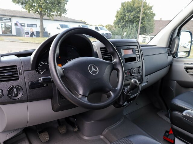 MERCEDES-BENZ Sprinter 316CDI DOKA,Allrad,AHK,Standhzg. - شاحنة مغلقة بستائر جانبية, الشاحنات الصغيرة كابينة مزدوجة: صورة 4 MERCEDES-BENZ Sprinter 316CDI DOKA,Allrad,AHK,Standhzg. - شاحنة مغلقة بستائر جانبية, الشاحنات الصغيرة كابينة مزدوجة: صورة 4