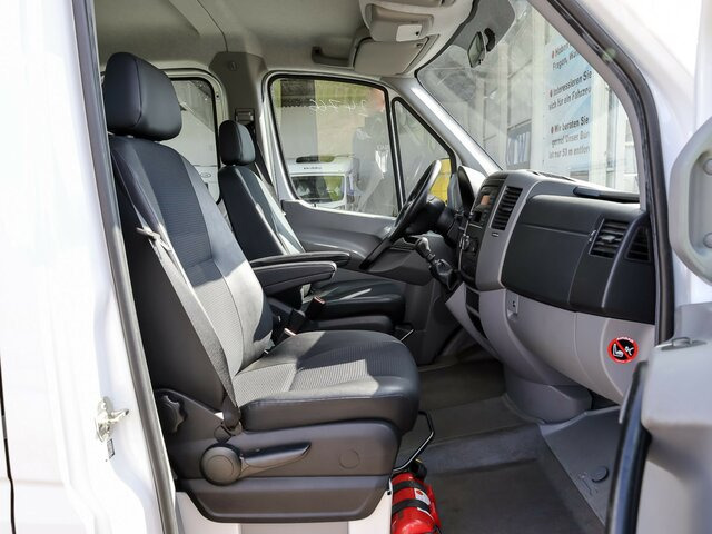 MERCEDES-BENZ Sprinter 316CDI DOKA,Allrad,AHK,Standhzg. - شاحنة مغلقة بستائر جانبية, الشاحنات الصغيرة كابينة مزدوجة: صورة 2 MERCEDES-BENZ Sprinter 316CDI DOKA,Allrad,AHK,Standhzg. - شاحنة مغلقة بستائر جانبية, الشاحنات الصغيرة كابينة مزدوجة: صورة 2