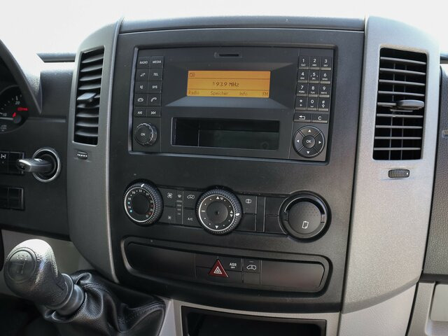 MERCEDES-BENZ Sprinter 316CDI Pritsche,Allrad,Klima... - شاحنة توصيل مفتوحة: صورة 3 MERCEDES-BENZ Sprinter 316CDI Pritsche,Allrad,Klima... - شاحنة توصيل مفتوحة: صورة 3