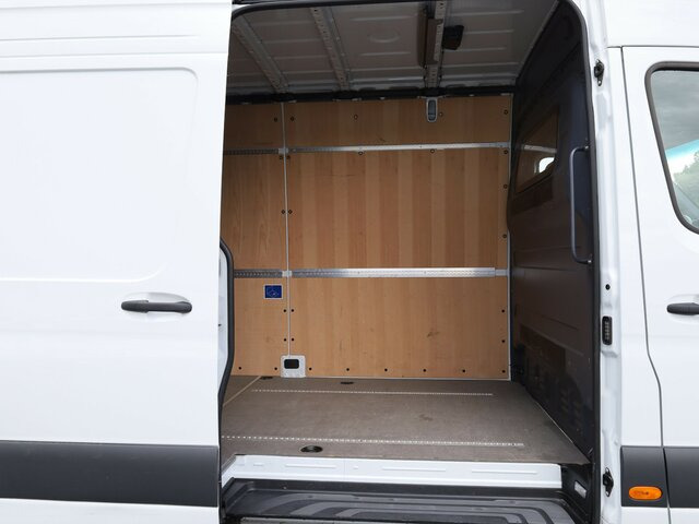 MERCEDES-BENZ Sprinter 317 Maxi,9GTronic,MBUX,Kamera - فان: صورة 2 MERCEDES-BENZ Sprinter 317 Maxi,9GTronic,MBUX,Kamera - فان: صورة 2