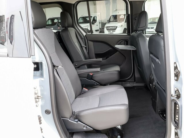 MERCEDES-BENZ T 180 Progressive,AMF Rollstuhlrampe,LED,Navi... - ميكروباص: صورة 3 MERCEDES-BENZ T 180 Progressive,AMF Rollstuhlrampe,LED,Navi... - ميكروباص: صورة 3