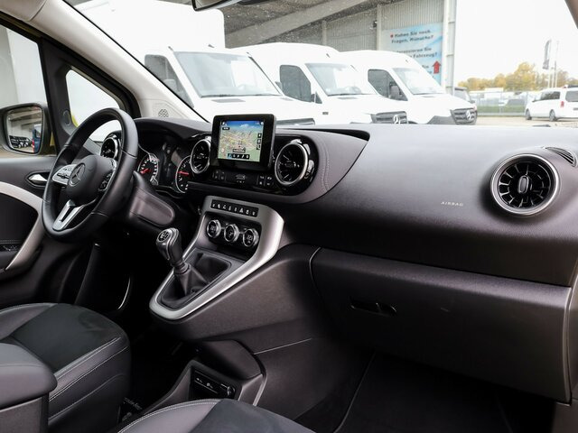 MERCEDES-BENZ T 180 Progressive,AMF Rollstuhlrampe,LED,Navi... - ميكروباص: صورة 5 MERCEDES-BENZ T 180 Progressive,AMF Rollstuhlrampe,LED,Navi... - ميكروباص: صورة 5