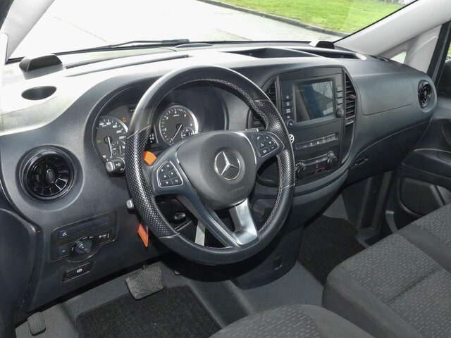 MERCEDES-BENZ Vito116CDI Extralang,Mixto,6Sitze,Automatik - فان المدمجة: صورة 5 MERCEDES-BENZ Vito116CDI Extralang,Mixto,6Sitze,Automatik - فان المدمجة: صورة 5