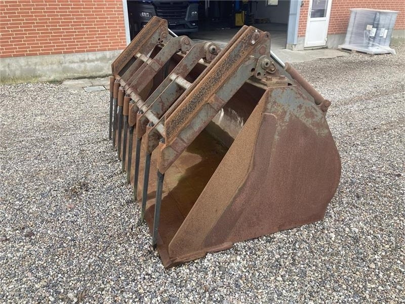 Kirk SILOSKOVL MED VOLVOBESLAG - معدات تخزين حبوب: صورة 2 Kirk SILOSKOVL MED VOLVOBESLAG - معدات تخزين حبوب: صورة 2