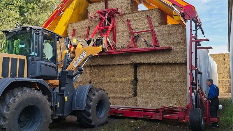 Pomi WRAP 12 - آلة لف بالات: صورة 3 Pomi WRAP 12 - آلة لف بالات: صورة 3