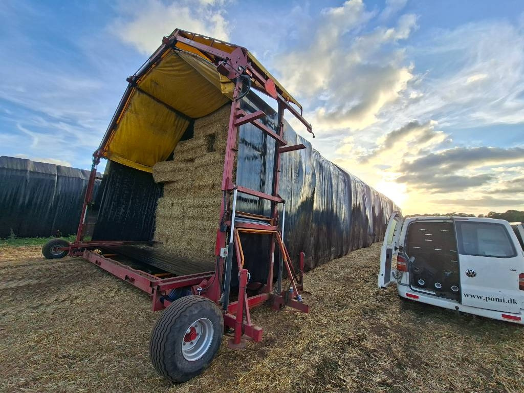 Pomi Wrap 7 - آلة لف بالات: صورة 1 Pomi Wrap 7 - آلة لف بالات: صورة 1