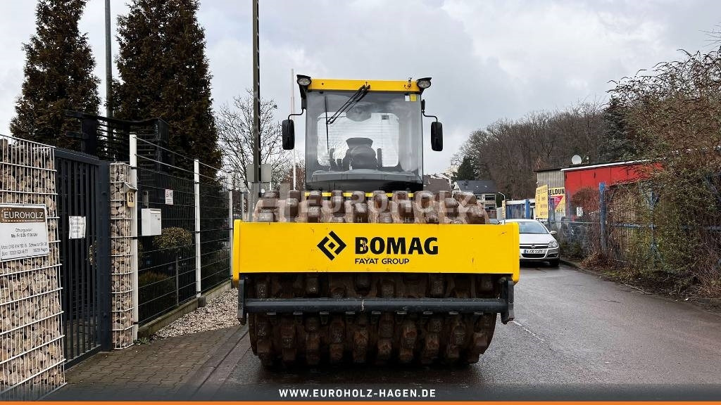 Bomag Stachelwalze BW 213 PDH-5, Schnellgang, Walzenzug  - ضاغطة التربة: صورة 4 Bomag Stachelwalze BW 213 PDH-5, Schnellgang, Walzenzug  - ضاغطة التربة: صورة 4