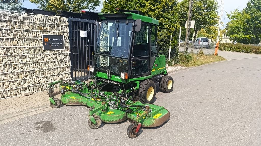 John Deere 1505 vollhydr. Großflächenmäher 3 m Mähwerk Allrad  - جزازة العشب: صورة 2 John Deere 1505 vollhydr. Großflächenmäher 3 m Mähwerk Allrad  - جزازة العشب: صورة 2