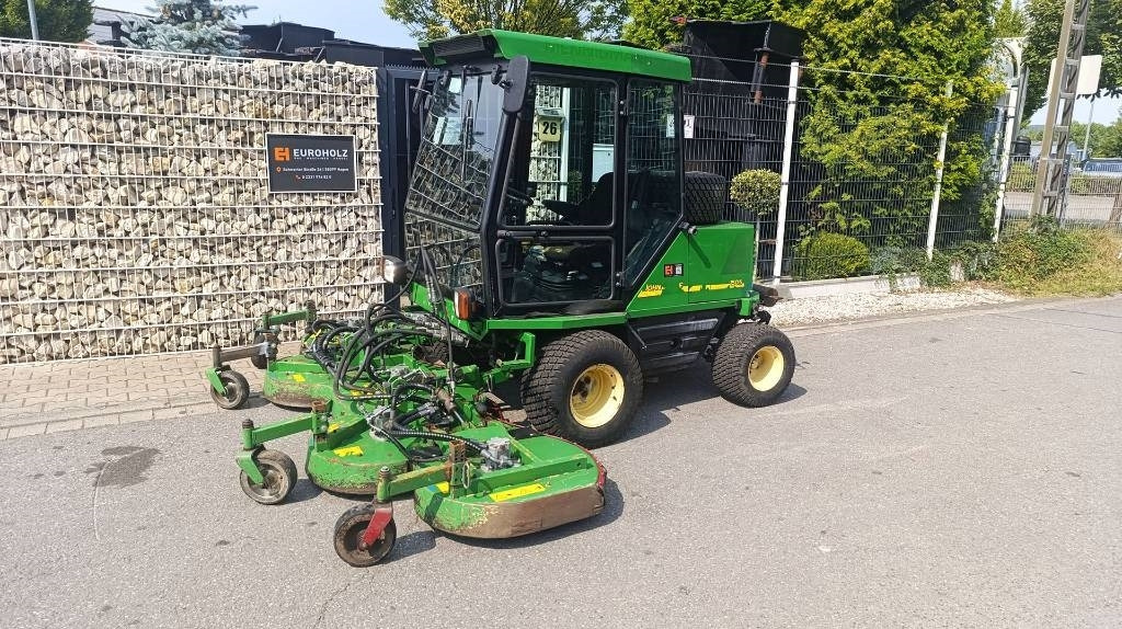 John Deere 1505 vollhydr. Großflächenmäher 3 m Mähwerk Allrad  - جزازة العشب: صورة 3 John Deere 1505 vollhydr. Großflächenmäher 3 m Mähwerk Allrad  - جزازة العشب: صورة 3