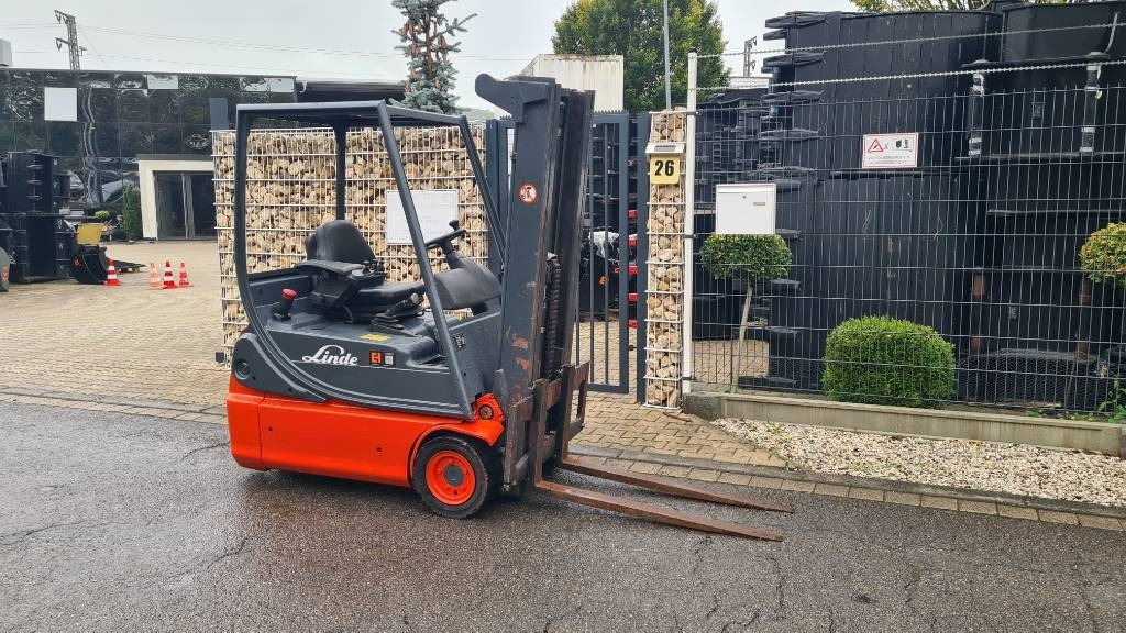 Linde E 14-02, Tripplex bis 4,5 m, Hubkraft 1.400 kg - رافعة شوكية كهربائية: صورة 4 Linde E 14-02, Tripplex bis 4,5 m, Hubkraft 1.400 kg - رافعة شوكية كهربائية: صورة 4