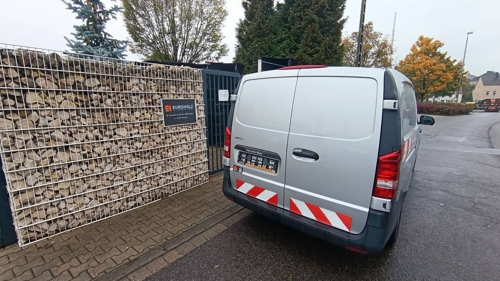 Mercedes-Benz Vito 114 CDI Werkstattschränke, Standheizung, PDC - شاحنة بصندوق مغلق: صورة 4 Mercedes-Benz Vito 114 CDI Werkstattschränke, Standheizung, PDC - شاحنة بصندوق مغلق: صورة 4