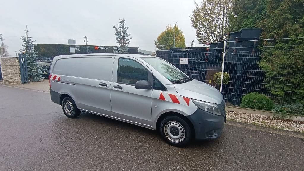 Mercedes-Benz Vito 114 CDI Werkstattschränke, Standheizung, PDC - شاحنة بصندوق مغلق: صورة 3 Mercedes-Benz Vito 114 CDI Werkstattschränke, Standheizung, PDC - شاحنة بصندوق مغلق: صورة 3