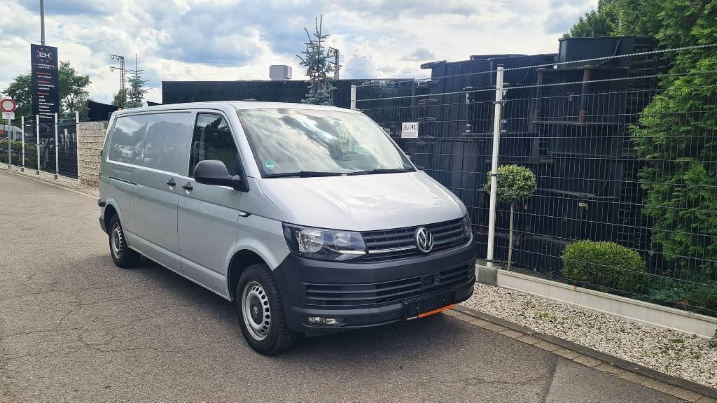 Volkswagen T6 2.0 TDI Kasten- Werkstattwagen, Klima, 3-Sitzer - فان المدمجة: صورة 4 Volkswagen T6 2.0 TDI Kasten- Werkstattwagen, Klima, 3-Sitzer - فان المدمجة: صورة 4