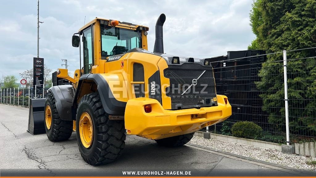 Volvo L 120 G mit Klima und SW, Reifen und Schaufel Neu - اللودر بعجل: صورة 2 Volvo L 120 G mit Klima und SW, Reifen und Schaufel Neu - اللودر بعجل: صورة 2