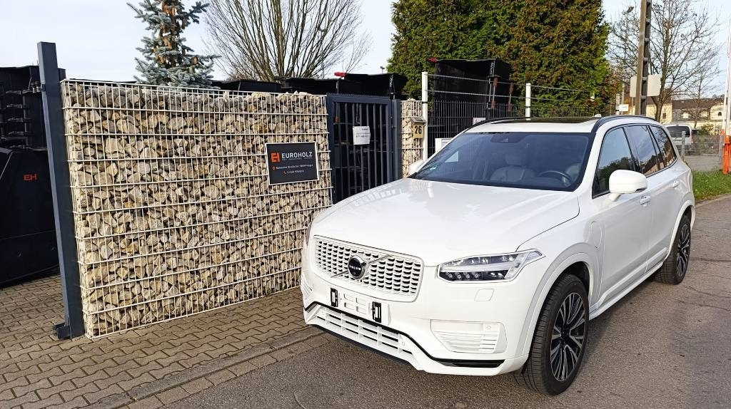 Volvo XC 90 T8 Plug-in-Hybrid, 7 Sitze, Allrad Panorama - سيارة: صورة 2 Volvo XC 90 T8 Plug-in-Hybrid, 7 Sitze, Allrad Panorama - سيارة: صورة 2