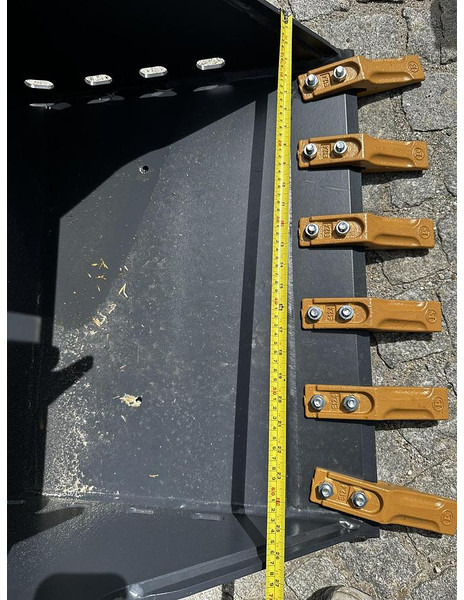 Big Tieflöffel 70cm mit MS03 Symblock Aufnahme - بكت: صورة 2 Big Tieflöffel 70cm mit MS03 Symblock Aufnahme - بكت: صورة 2