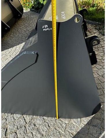 Big Volumenschaufel 250 cm mit Atlas Aufnahme - بكت: صورة 5 Big Volumenschaufel 250 cm mit Atlas Aufnahme - بكت: صورة 5