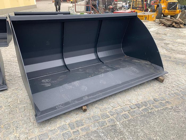 Big Volumenschaufel 250 cm mit Euro Aufnahme - حافلة صغيرة, ميكروباص: صورة 1 Big Volumenschaufel 250 cm mit Euro Aufnahme - حافلة صغيرة, ميكروباص: صورة 1