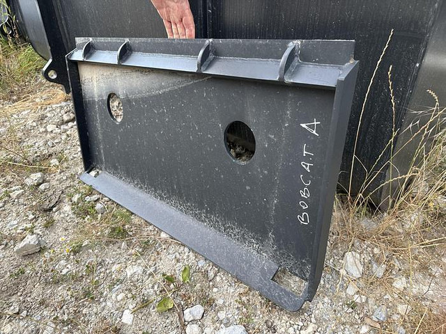 Big für Bobcat Aufnahme - قارنة التوصيل السريعة: صورة 2 Big für Bobcat Aufnahme - قارنة التوصيل السريعة: صورة 2