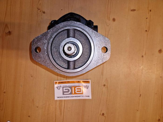 Hydraulikpumpe für John Deere 4500 Teleskoplader - قطع الغيار: صورة 2 Hydraulikpumpe für John Deere 4500 Teleskoplader - قطع الغيار: صورة 2