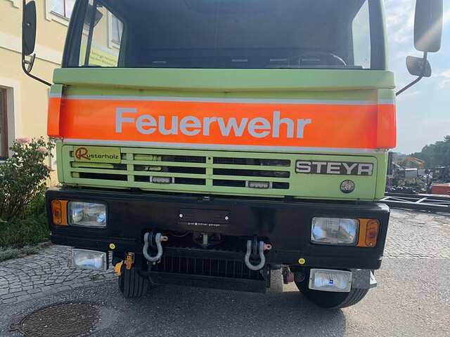 Steyr 15S31 4x4 Feuerwehrfahrzeug - شاحنة حريق: صورة 5 Steyr 15S31 4x4 Feuerwehrfahrzeug - شاحنة حريق: صورة 5
