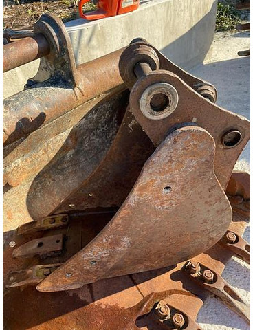 Tieflöffel 30 cm Arbeitsbreite Tieflöffel 30 cm Arbeitsbreite - بكت: صورة 2 Tieflöffel 30 cm Arbeitsbreite Tieflöffel 30 cm Arbeitsbreite - بكت: صورة 2