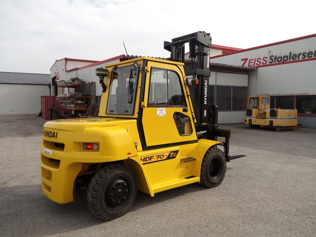 Hyundai HDF70-7 - رافعة شوكية ديزل: صورة 3 Hyundai HDF70-7 - رافعة شوكية ديزل: صورة 3
