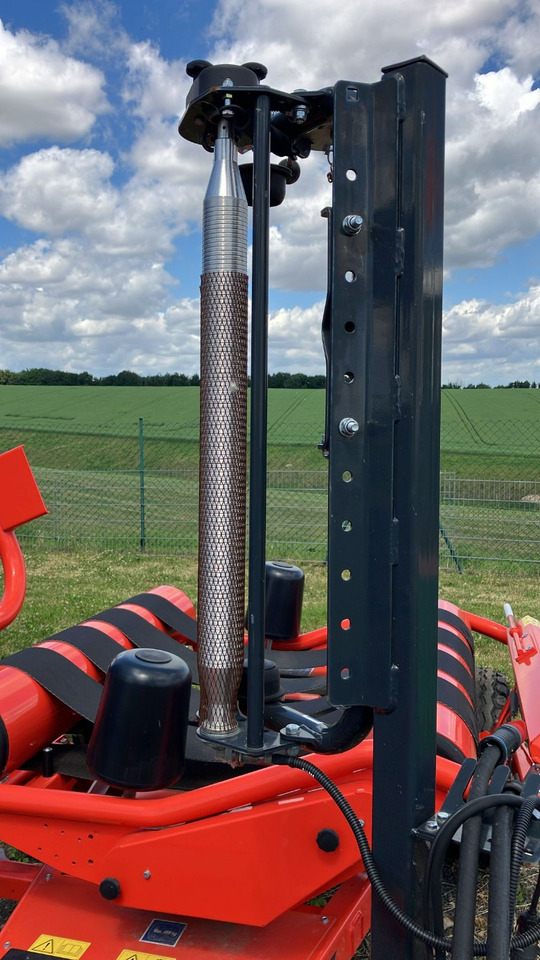 Kuhn RW 1410C - آلة لف بالات: صورة 1 Kuhn RW 1410C - آلة لف بالات: صورة 1