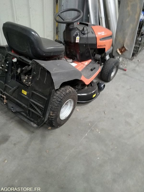 2 tondeuses autoportées - جزازة عشب الحدائق: صورة 2 2 tondeuses autoportées - جزازة عشب الحدائق: صورة 2