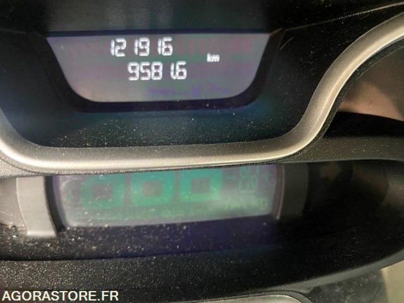 AMBULANCE FIAT TALENTO L1H1 120 CV - 2019 - 121 000km - سيارة إسعاف: صورة 5 AMBULANCE FIAT TALENTO L1H1 120 CV - 2019 - 121 000km - سيارة إسعاف: صورة 5