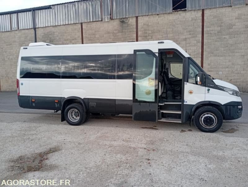 AUTOCAR IVECO 22 PLACES / 1ERE MAIN / BVA / 135467 KM ORIGINE - حافلة نقل لمسافات طويلة: صورة 3 AUTOCAR IVECO 22 PLACES / 1ERE MAIN / BVA / 135467 KM ORIGINE - حافلة نقل لمسافات طويلة: صورة 3