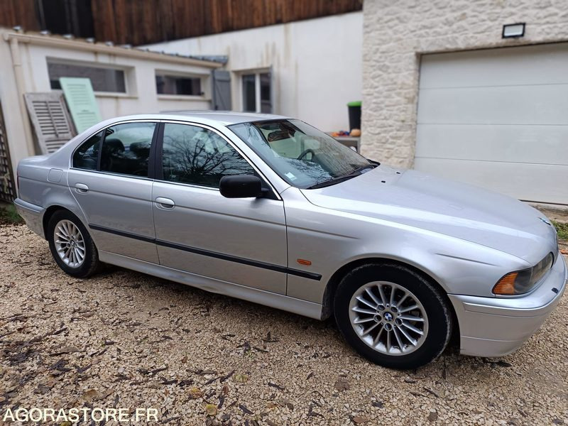 BMW SERIE 5 525i 2.5 i 192CH BOITE AUTOMATIQUE - 2001 - 212000KMS - سيارة: صورة 4 BMW SERIE 5 525i 2.5 i 192CH BOITE AUTOMATIQUE - 2001 - 212000KMS - سيارة: صورة 4
