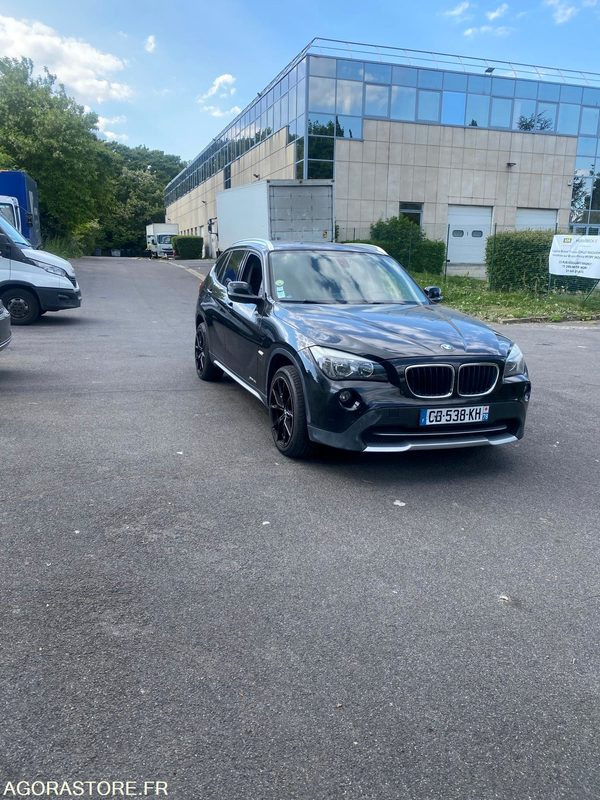 BMW X1 sDrive - 2012 - 195000 KM - سيارة دفع رباعي: صورة 1 BMW X1 sDrive - 2012 - 195000 KM - سيارة دفع رباعي: صورة 1