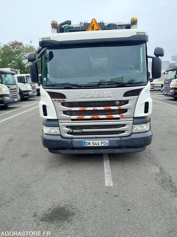 BOM 19T SCANIA GNC NON ROULANT (6045-66ICAM571X) - شاحنة قمامة: صورة 2 BOM 19T SCANIA GNC NON ROULANT (6045-66ICAM571X) - شاحنة قمامة: صورة 2