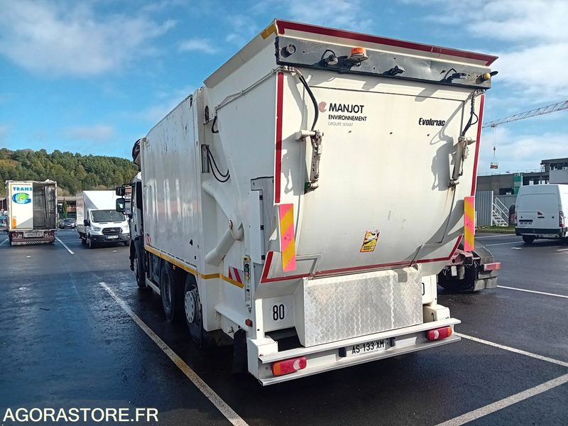 Benne ordure ménagère grue - RENAULT - شاحنة قمامة: صورة 3 Benne ordure ménagère grue - RENAULT - شاحنة قمامة: صورة 3