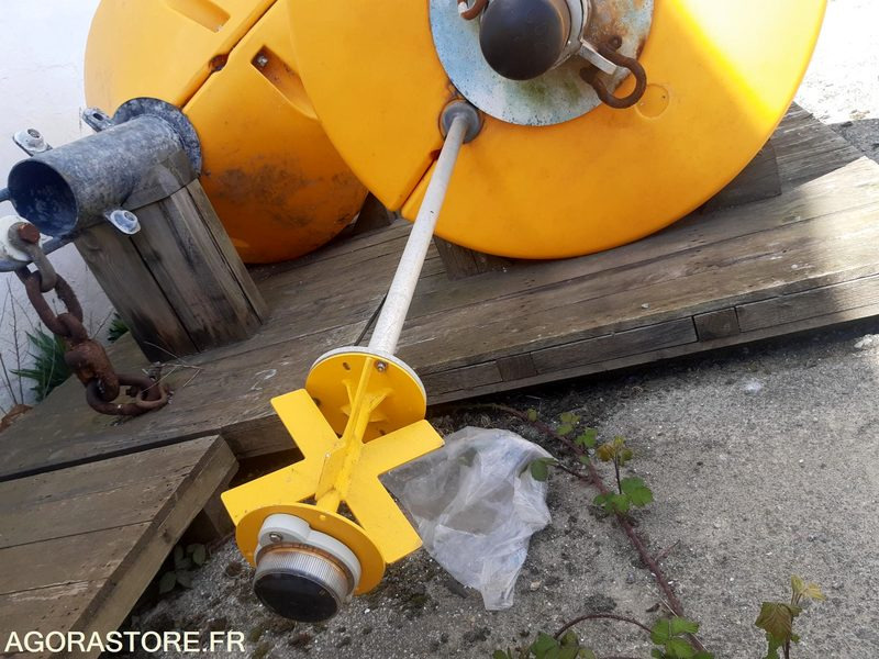Bouée jaune 600L - أدوات ومعدات: صورة 1 Bouée jaune 600L - أدوات ومعدات: صورة 1