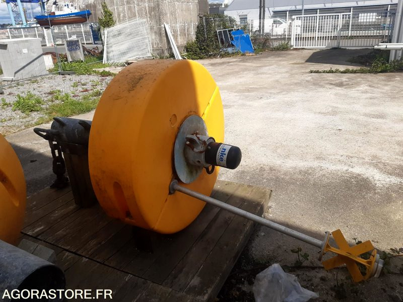 Bouée jaune 600L - أدوات ومعدات: صورة 2 Bouée jaune 600L - أدوات ومعدات: صورة 2