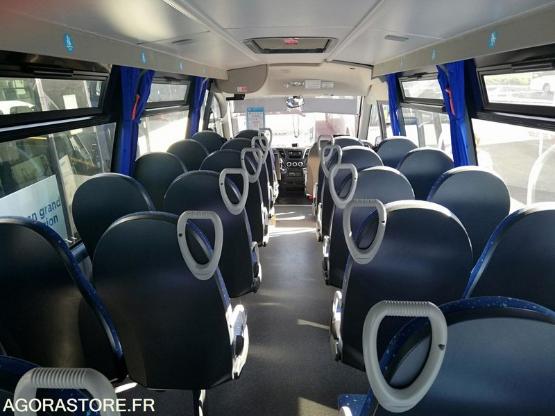 Bus Iveco UNVI 70C17 - 2017 - 120 000 km - حافلة مدرسية: صورة 4 Bus Iveco UNVI 70C17 - 2017 - 120 000 km - حافلة مدرسية: صورة 4