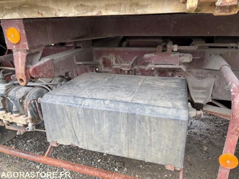 تأجير  CAMION BENNE (TRI-BENNE) RENAULT S120 MIDLINER 1991 221000 KM CAMION BENNE (TRI-BENNE) RENAULT S120 MIDLINER 1991 221000 KM: صورة 11 تأجير  CAMION BENNE (TRI-BENNE) RENAULT S120 MIDLINER 1991 221000 KM CAMION BENNE (TRI-BENNE) RENAULT S120 MIDLINER 1991 221000 KM: صورة 11