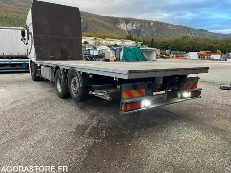 CAMION PLATEAU DAF 105.510 675 000 KM 2010 - شاحنات مسطحة: صورة 4 CAMION PLATEAU DAF 105.510 675 000 KM 2010 - شاحنات مسطحة: صورة 4