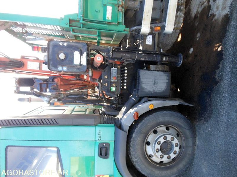 CAMION PTAC < 19 T IVECO 120E 18 (CA221) - شاحنة: صورة 3 CAMION PTAC < 19 T IVECO 120E 18 (CA221) - شاحنة: صورة 3