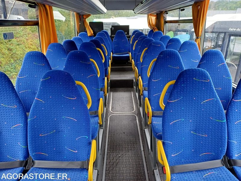 CAR MERCEDES INTOURO N° 11389 MEC 2010 / 400 000KM/ AJ-859-EH - حافلة مدرسية: صورة 4 CAR MERCEDES INTOURO N° 11389 MEC 2010 / 400 000KM/ AJ-859-EH - حافلة مدرسية: صورة 4