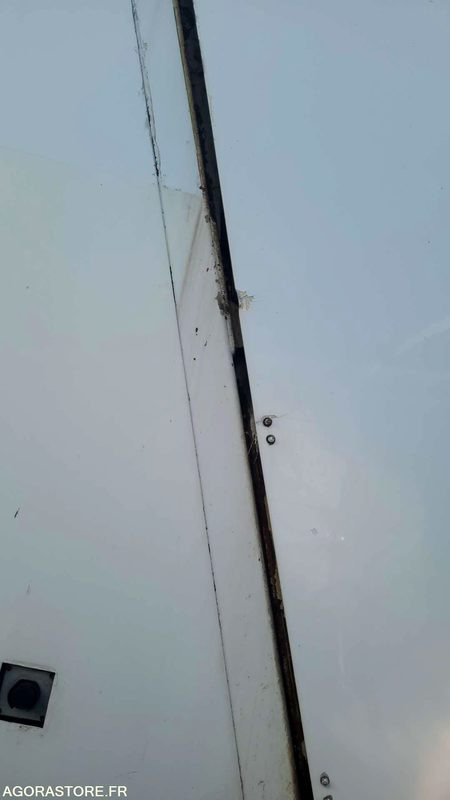 CG 622 LE - MERCEDES ECONIC 2633 - 2013 - 203000KM - شاحنة قمامة: صورة 3 CG 622 LE - MERCEDES ECONIC 2633 - 2013 - 203000KM - شاحنة قمامة: صورة 3