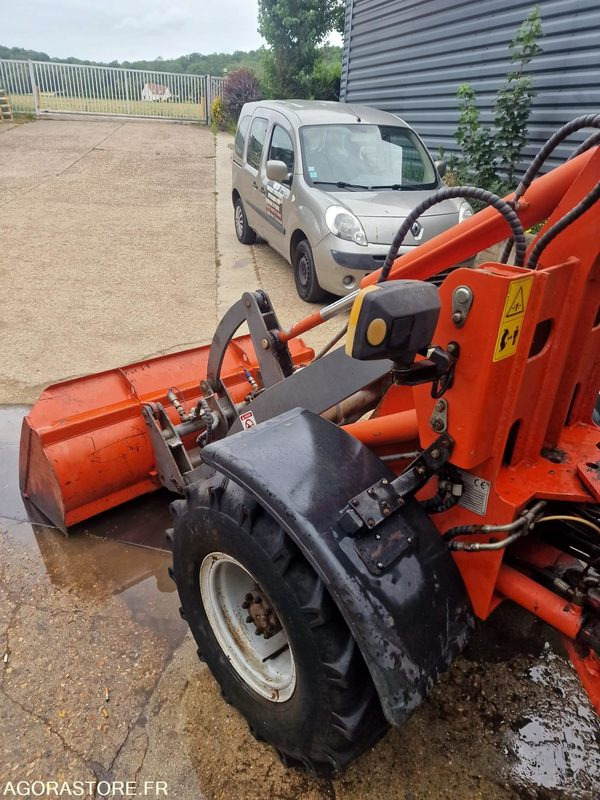 CHARGEUSE SUR PNEUS EVERUN ER08 EASY DIESEL 24CV - 2017 - 580 heures - اللودر: صورة 4 CHARGEUSE SUR PNEUS EVERUN ER08 EASY DIESEL 24CV - 2017 - 580 heures - اللودر: صورة 4