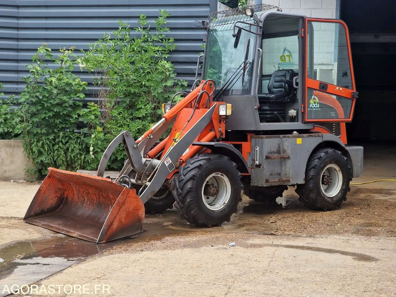 CHARGEUSE SUR PNEUS EVERUN ER08 EASY DIESEL 24CV - 2017 - 580 heures - اللودر: صورة 1 CHARGEUSE SUR PNEUS EVERUN ER08 EASY DIESEL 24CV - 2017 - 580 heures - اللودر: صورة 1