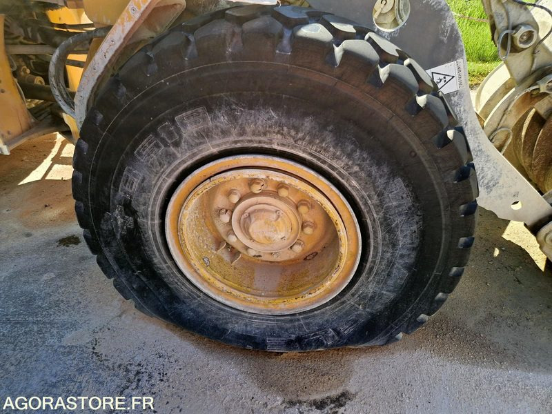 اللودر CHARGEUSE VOLVO L60E - 2005 / 6 670 HEURES: صورة 6