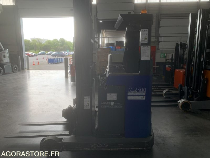 CHARIOT ATLET CAT5 R489 AVEC CHARGEUR EN L'ETAT - رافعة شوكية للوصول للأماكن الضيقة: صورة 2 CHARIOT ATLET CAT5 R489 AVEC CHARGEUR EN L'ETAT - رافعة شوكية للوصول للأماكن الضيقة: صورة 2